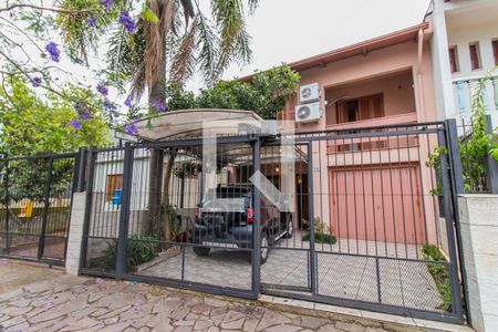 Casa à venda com 153m², 4 quartos e 2 vagas