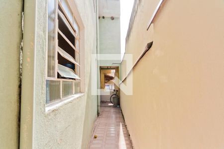 Casa à venda com 120m², 4 quartos e 2 vagas Casa à venda com 120m², 4 quartos e 2 vagasCasa 2 - área externa