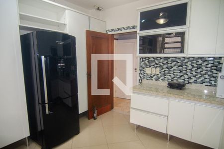 Apartamento à venda com 200m², 4 quartos e 1 vaga Apartamento à venda com 200m², 4 quartos e 1 vagaCozinha