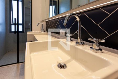 Apartamento à venda com 103m², 3 quartos e 2 vagas Apartamento à venda com 103m², 3 quartos e 2 vagasBanheiro do Quarto 1