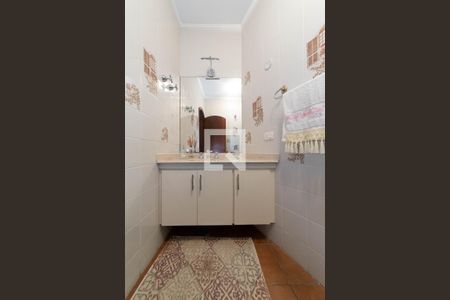 Casa à venda com 319m², 3 quartos e 3 vagas Casa à venda com 319m², 3 quartos e 3 vagasBanheiro Social