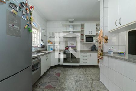 Casa à venda com 319m², 3 quartos e 3 vagas Casa à venda com 319m², 3 quartos e 3 vagasCozinha