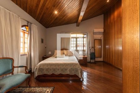 Casa à venda com 319m², 3 quartos e 3 vagas Casa à venda com 319m², 3 quartos e 3 vagasSuíte 2