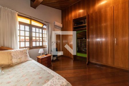 Casa à venda com 319m², 3 quartos e 3 vagas Casa à venda com 319m², 3 quartos e 3 vagasSuíte 2