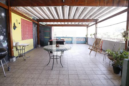 Casa à venda com 250m², 2 quartos e 1 vagaVaranda