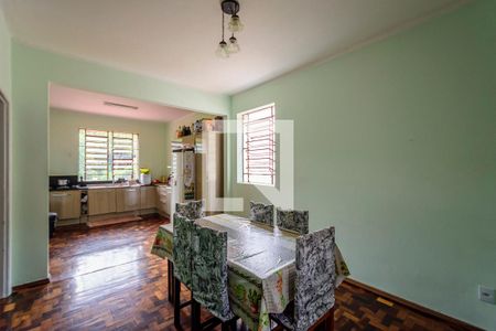 Casa à venda com 128m², 2 quartos e 8 vagas Casa à venda com 128m², 2 quartos e 8 vagasCozinha