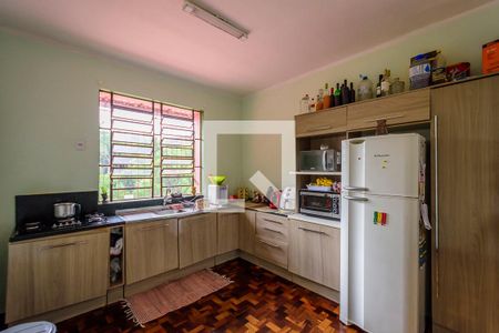 Casa à venda com 128m², 2 quartos e 8 vagas Casa à venda com 128m², 2 quartos e 8 vagasCozinha