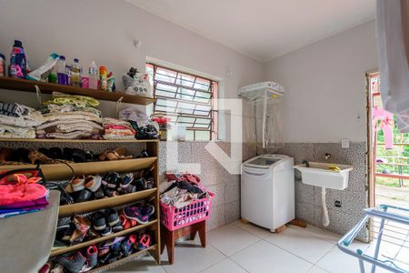 Casa à venda com 128m², 2 quartos e 8 vagas Casa à venda com 128m², 2 quartos e 8 vagasÁrea de Serviço