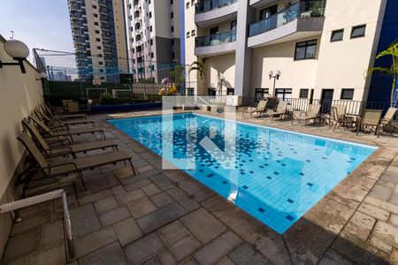 Apartamento à venda com 115m², 4 quartos e 3 vagas Apartamento à venda com 115m², 4 quartos e 3 vagasÁrea comum - Piscina