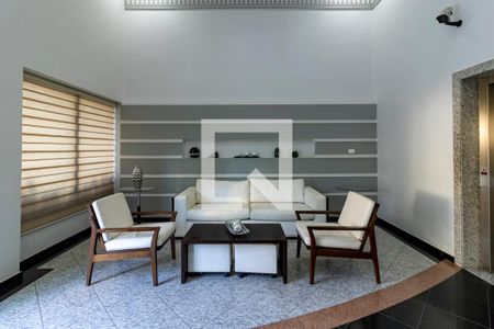 Apartamento à venda com 115m², 4 quartos e 3 vagas Apartamento à venda com 115m², 4 quartos e 3 vagasHall social