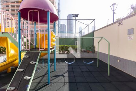 Apartamento à venda com 115m², 4 quartos e 3 vagas Apartamento à venda com 115m², 4 quartos e 3 vagasÁrea comum - Playground