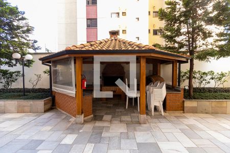 Apartamento à venda com 115m², 4 quartos e 3 vagas Apartamento à venda com 115m², 4 quartos e 3 vagasÁrea comum - Churrasqueira