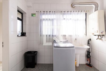 Apartamento à venda com 115m², 4 quartos e 3 vagas Apartamento à venda com 115m², 4 quartos e 3 vagasÁrea de Serviço