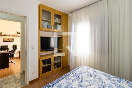 Apartamento à venda com 115m², 4 quartos e 3 vagas Apartamento à venda com 115m², 4 quartos e 3 vagasSuíte