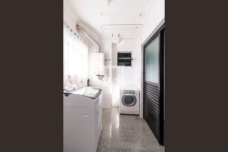 Apartamento à venda com 115m², 4 quartos e 3 vagas Apartamento à venda com 115m², 4 quartos e 3 vagasÁrea de Serviço