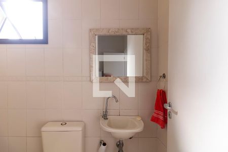 Apartamento à venda com 115m², 4 quartos e 3 vagas Apartamento à venda com 115m², 4 quartos e 3 vagasBanheiro de serviço