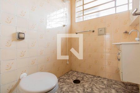 Casa à venda com 300m², 7 quartos e 2 vagas Casa à venda com 300m², 7 quartos e 2 vagasCasa 4 Banheiro