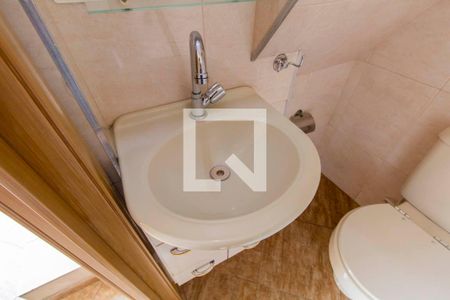 Casa à venda com 300m², 7 quartos e 2 vagas Casa à venda com 300m², 7 quartos e 2 vagasCasa 1 Lavabo Externo