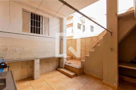 Casa à venda com 300m², 7 quartos e 2 vagas Casa à venda com 300m², 7 quartos e 2 vagasÁrea Comum - Quintal