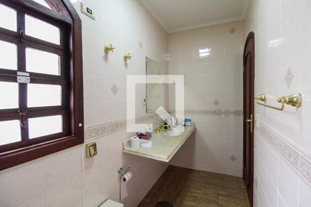 Casa à venda com 200m², 3 quartos e 2 vagasBanheiro