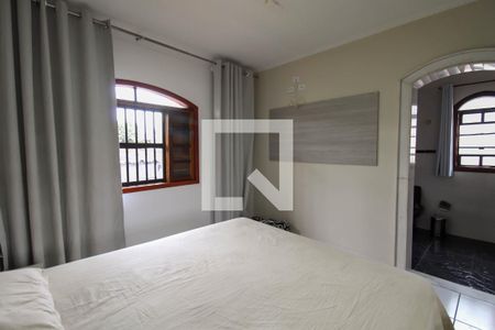 Casa à venda com 200m², 3 quartos e 2 vagasSuíte 2