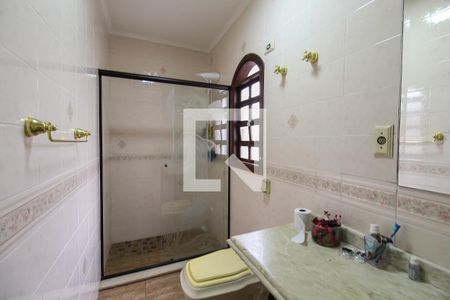 Casa à venda com 200m², 3 quartos e 2 vagasBanheiro