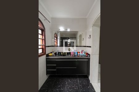 Casa à venda com 200m², 3 quartos e 2 vagasBanheiro da Suíte 2