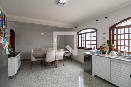 Casa à venda com 200m², 3 quartos e 2 vagasCozinha