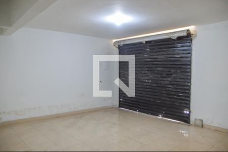 Casa à venda com 197m², 2 quartos e 7 vagas Casa à venda com 197m², 2 quartos e 7 vagasGaragem