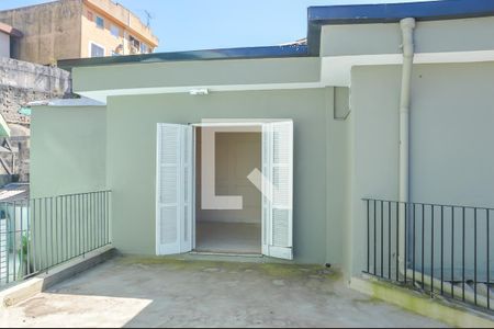 Casa à venda com 197m², 2 quartos e 7 vagas Casa à venda com 197m², 2 quartos e 7 vagasSacada