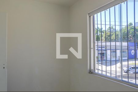 Casa à venda com 197m², 2 quartos e 7 vagas Casa à venda com 197m², 2 quartos e 7 vagasCozinha