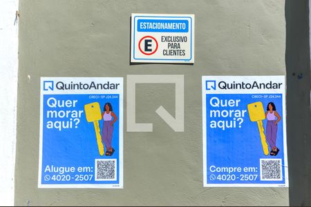 Casa à venda com 197m², 2 quartos e 7 vagas Casa à venda com 197m², 2 quartos e 7 vagasPlaca