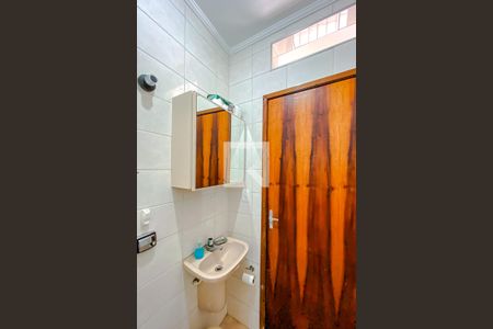 Casa à venda com 114m², 3 quartos e 2 vagasBanheiro de serviço