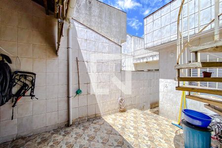 Casa à venda com 114m², 3 quartos e 2 vagasÁrea externa