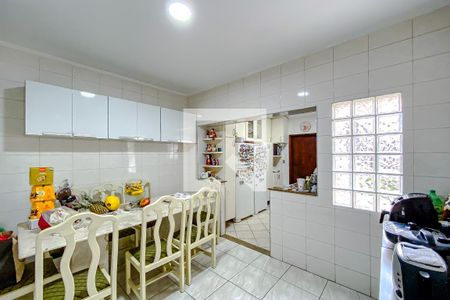 Casa à venda com 114m², 3 quartos e 2 vagasCozinha