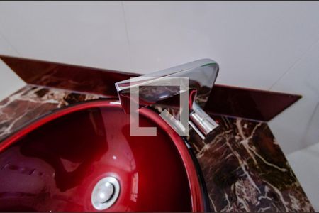 Casa à venda com 462m², 5 quartos e 2 vagas Casa à venda com 462m², 5 quartos e 2 vagasBanheiro