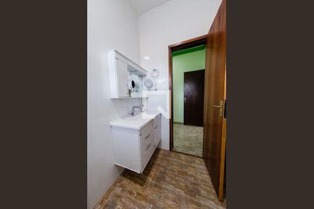 Casa à venda com 462m², 5 quartos e 2 vagas Casa à venda com 462m², 5 quartos e 2 vagasBanheiro suíte 2