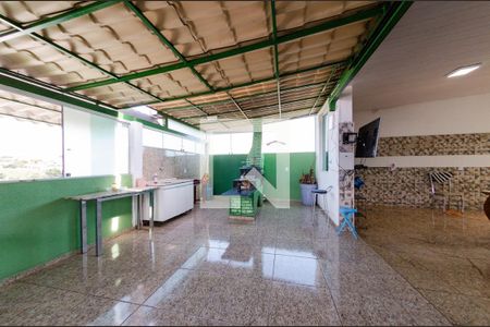 Casa à venda com 462m², 5 quartos e 2 vagas Casa à venda com 462m², 5 quartos e 2 vagasÁrea de churrasqueira