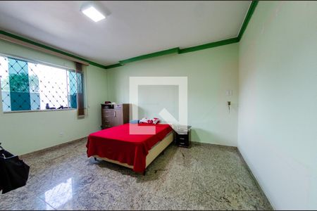 Casa à venda com 462m², 5 quartos e 2 vagas Casa à venda com 462m², 5 quartos e 2 vagasSuíte 2