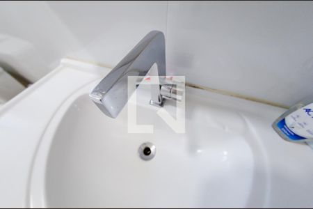 Casa à venda com 462m², 5 quartos e 2 vagas Casa à venda com 462m², 5 quartos e 2 vagasBanheiro suíte 2