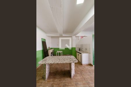 Casa à venda com 462m², 5 quartos e 2 vagas Casa à venda com 462m², 5 quartos e 2 vagasSalão 2