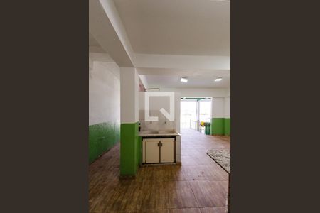 Casa à venda com 462m², 5 quartos e 2 vagas Casa à venda com 462m², 5 quartos e 2 vagasSalão 2