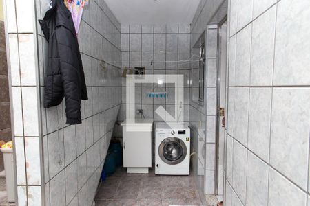 Casa à venda com 410m², 5 quartos e 2 vagas Casa à venda com 410m², 5 quartos e 2 vagasÁrea de Serviço Casa 2