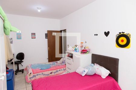 Casa à venda com 410m², 5 quartos e 2 vagas Casa à venda com 410m², 5 quartos e 2 vagasQuarto 1 Casa 2