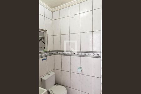 Casa à venda com 410m², 5 quartos e 2 vagas Casa à venda com 410m², 5 quartos e 2 vagasBanheiro