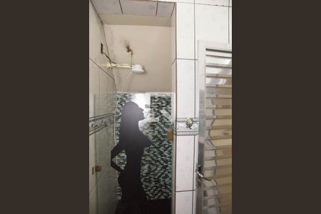 Casa à venda com 410m², 5 quartos e 2 vagas Casa à venda com 410m², 5 quartos e 2 vagasBanheiro