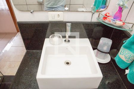 Casa à venda com 410m², 5 quartos e 2 vagas Casa à venda com 410m², 5 quartos e 2 vagasBanheiro