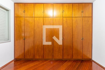 Casa à venda com 161m², 3 quartos e 2 vagas Casa à venda com 161m², 3 quartos e 2 vagasQuarto 3