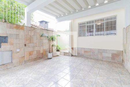 Casa à venda com 161m², 3 quartos e 2 vagas Casa à venda com 161m², 3 quartos e 2 vagasGaragem