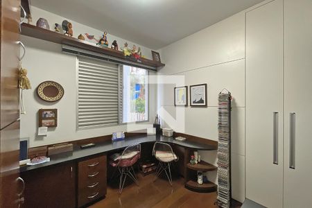 Apartamento à venda com 130m², 4 quartos e 2 vagasQuarto 4